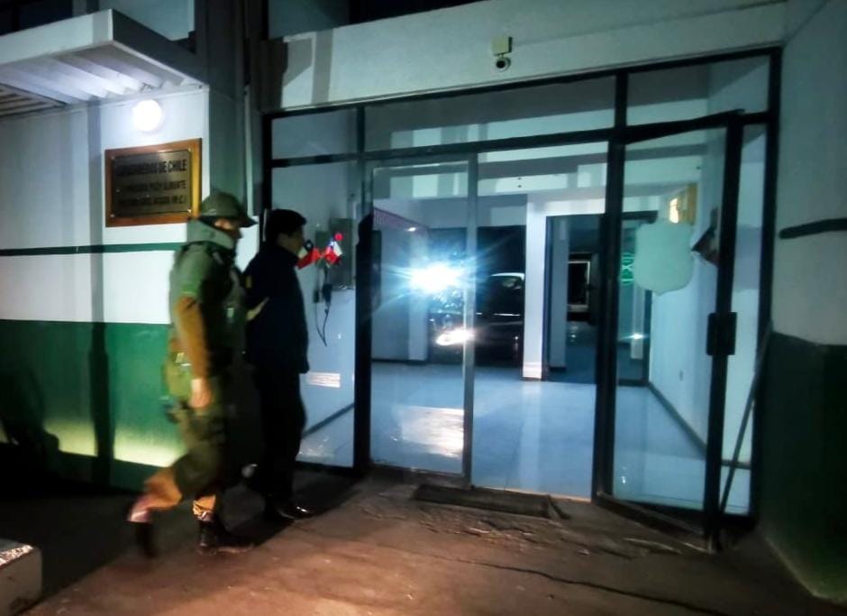 CONDUCTOR OFRECIÓ A CARABINEROS 100 DÓLARES PARA ANULAR PROCEDIMIENTO
