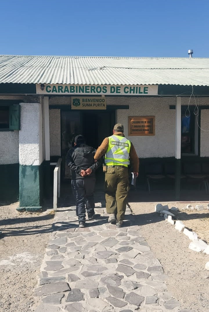 QUEDO DETENIDO POR COHECHO, CONDUCTOR OFRECIÓ DINERO A CARABINERO PARA QUE NO LO DETUVIERAN