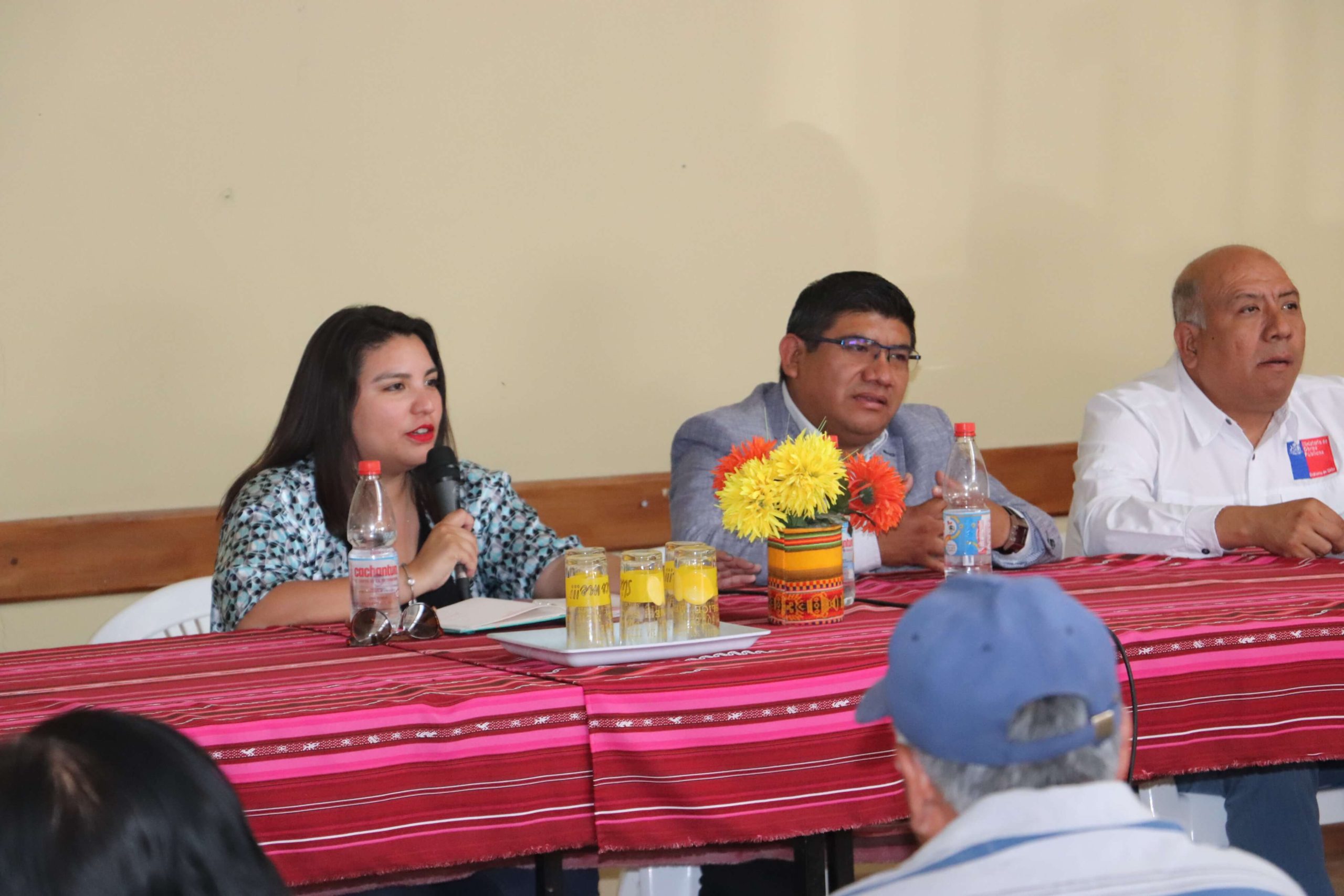 Autoridades se reúnen con vecinos de Huarasiña para prevenir emergencias por lluvias estivales