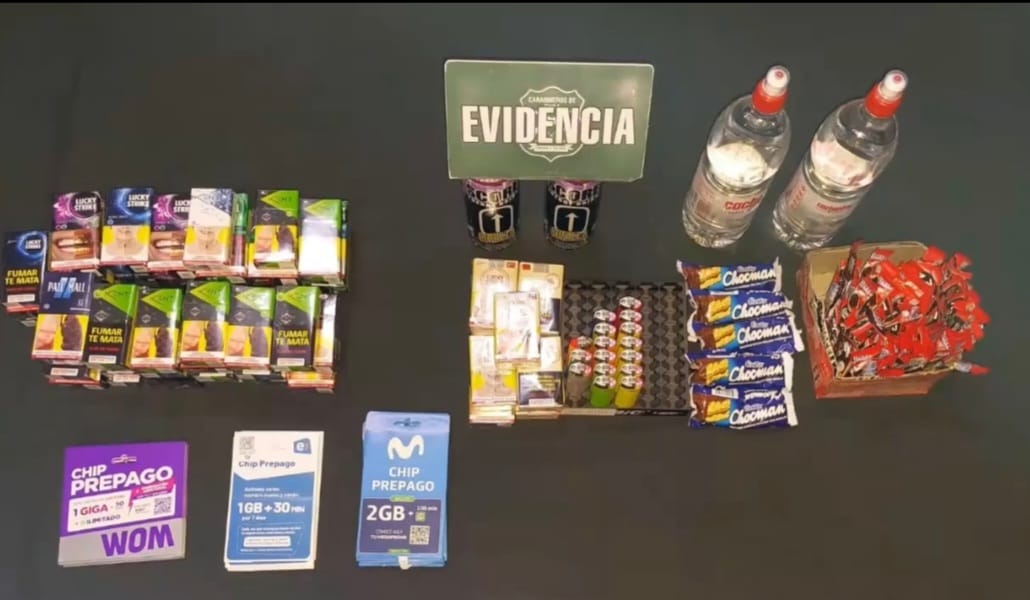 CARABINEROS DETIENE A HOMBRES QUE ROBARON EN KIOSCO DEL SECTOR CENTRAL