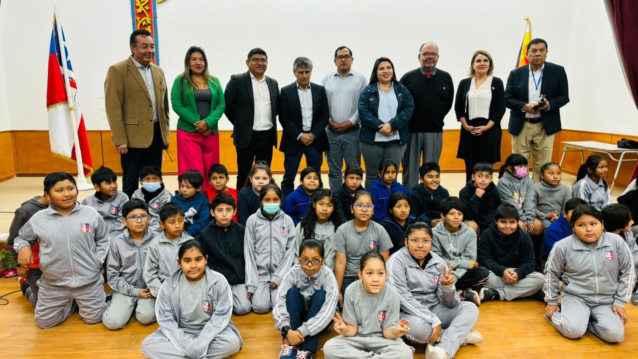 Subsecretario de Telecomunicaciones se reunió con estudiantes de Huara y mujeres de Alto Hospicio beneficiadas con programas de conectividad digital gratuito
