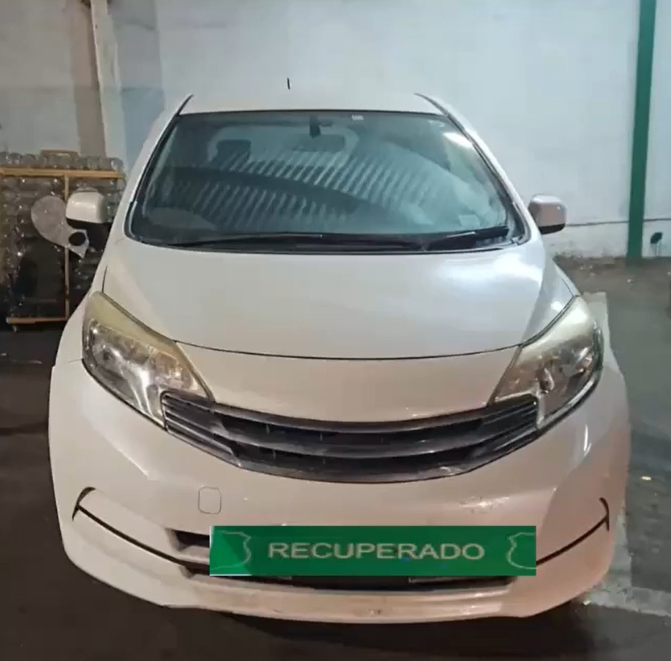 DETIENEN A JÓVENES QUE CIRCULABAN EN VEHÍCULO ROBADO