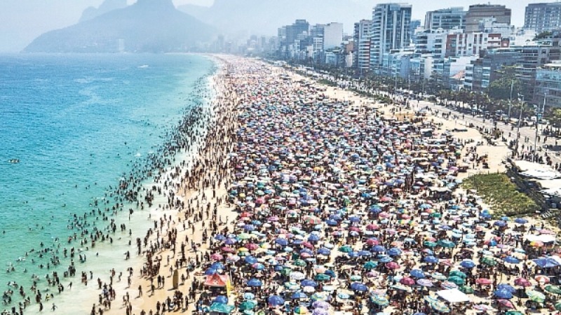 Ola de calor rompe récords en Brasil: Sensación térmica llegó a los 62,3°C en Río de Janeiro.