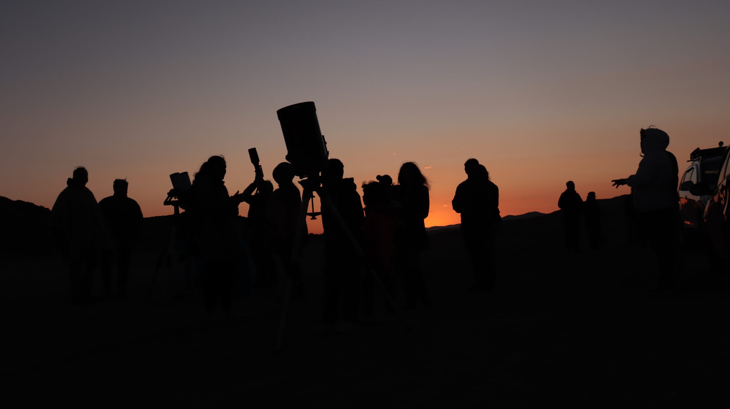 Tarapacá formalizó sus primeros sitios de observación Astropatrimonial en cuenta regresiva para eclipse anular de sol.