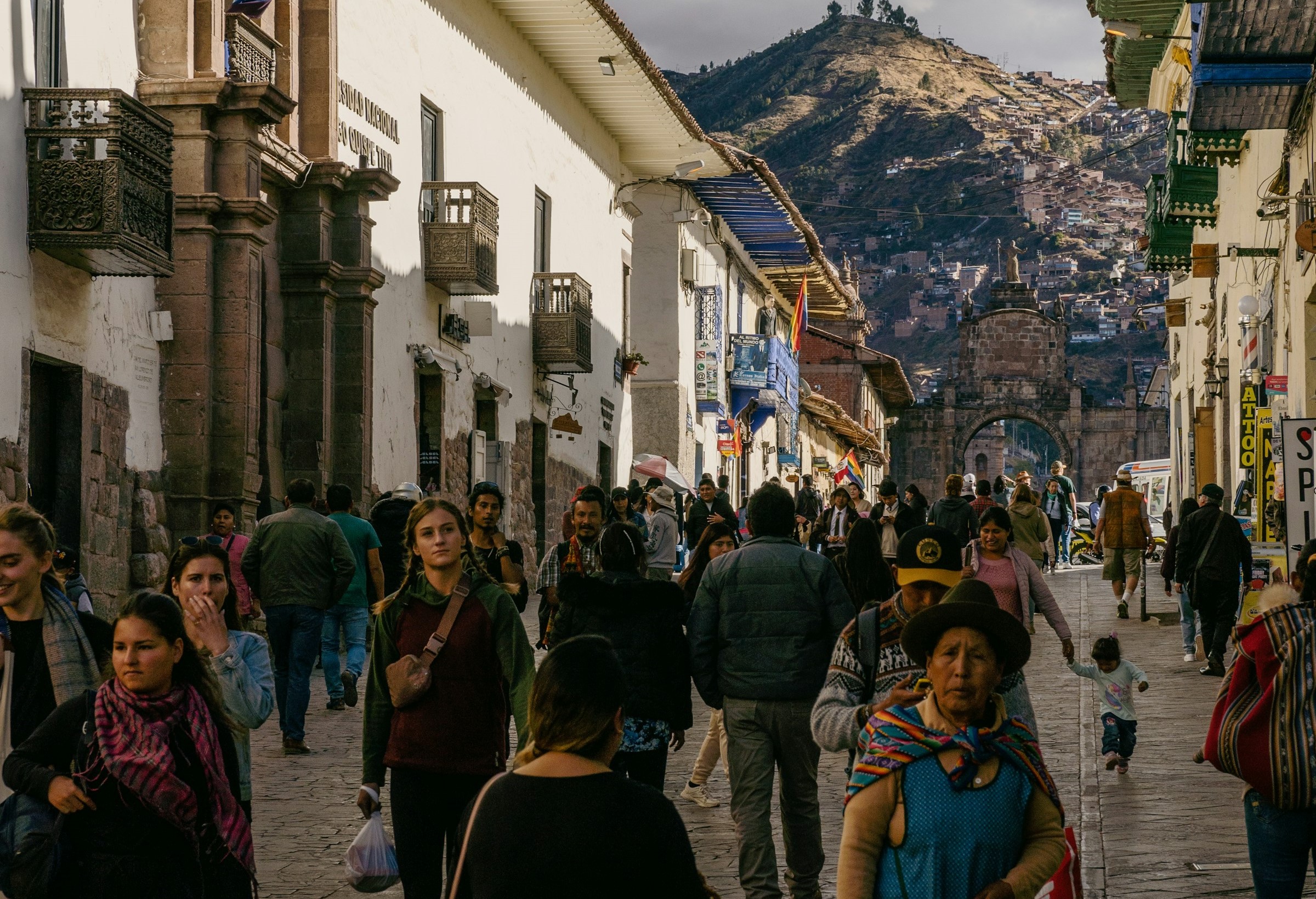 La importancia del aymara en la educación: Más que un idioma, un patrimonio vivo.
