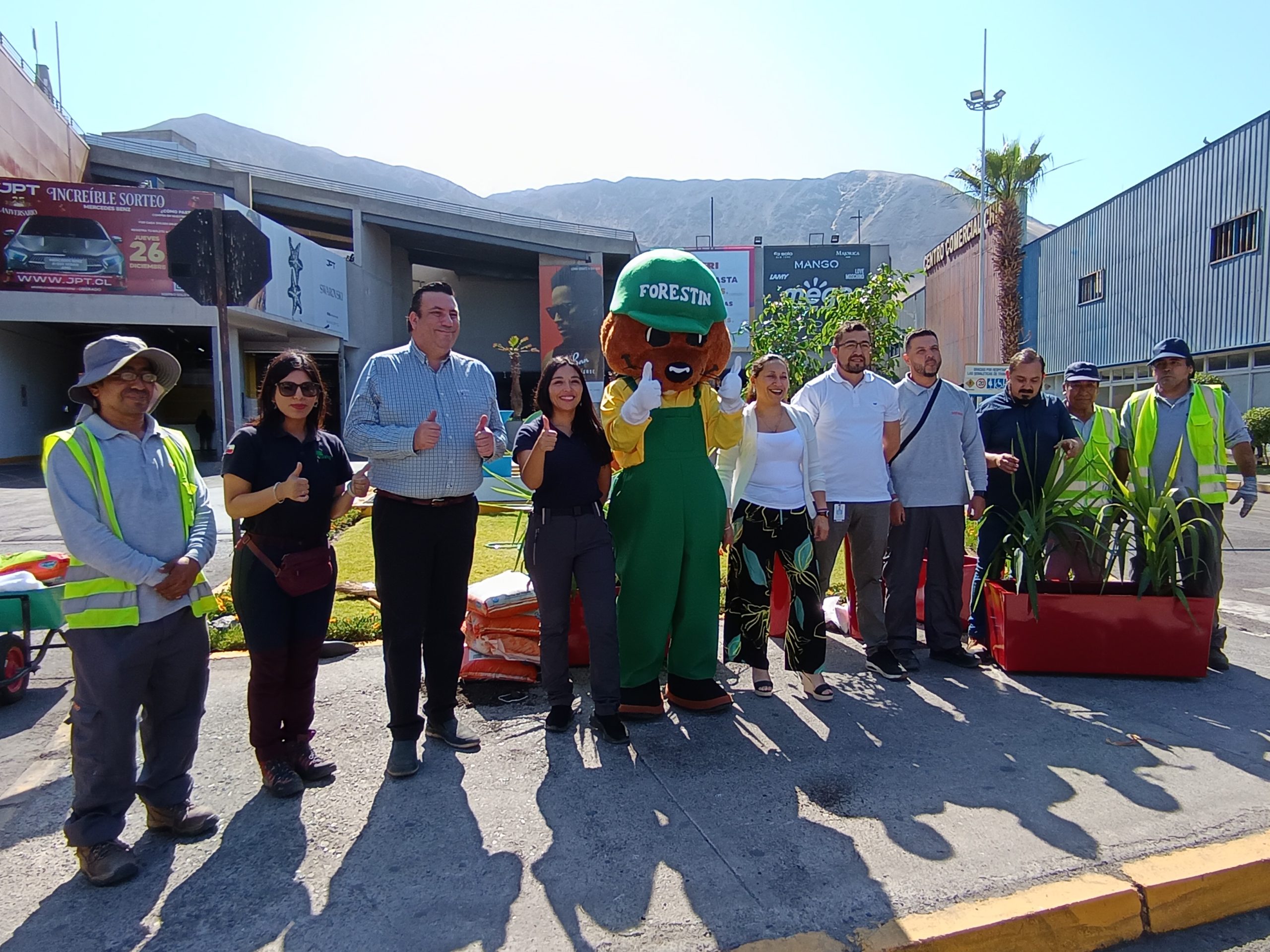 CONVENIO ZOFRI – CONAF TARAPACÁ SUMÓ NUEVAS ÁREAS VERDES AL RECINTO.