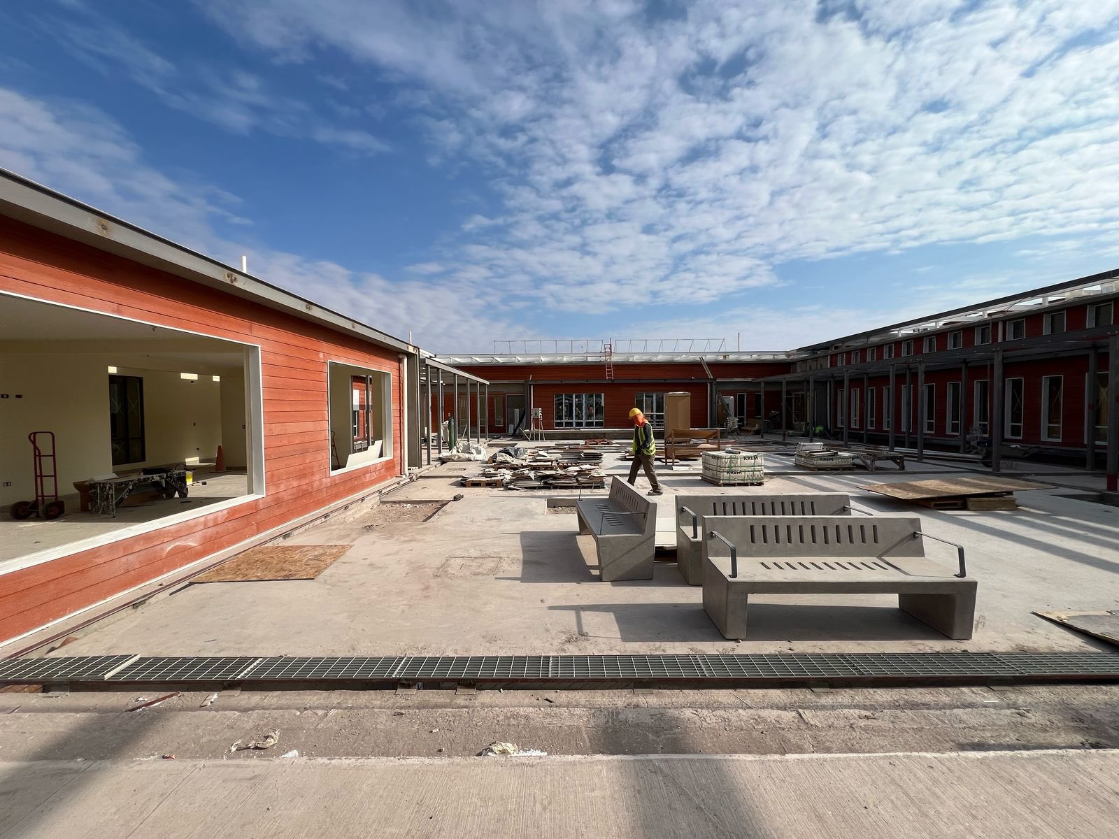 Avance de obras en el  Establecimiento de Larga Estadía para Adultos Mayores (ELEAM) de Pozo Almonte.