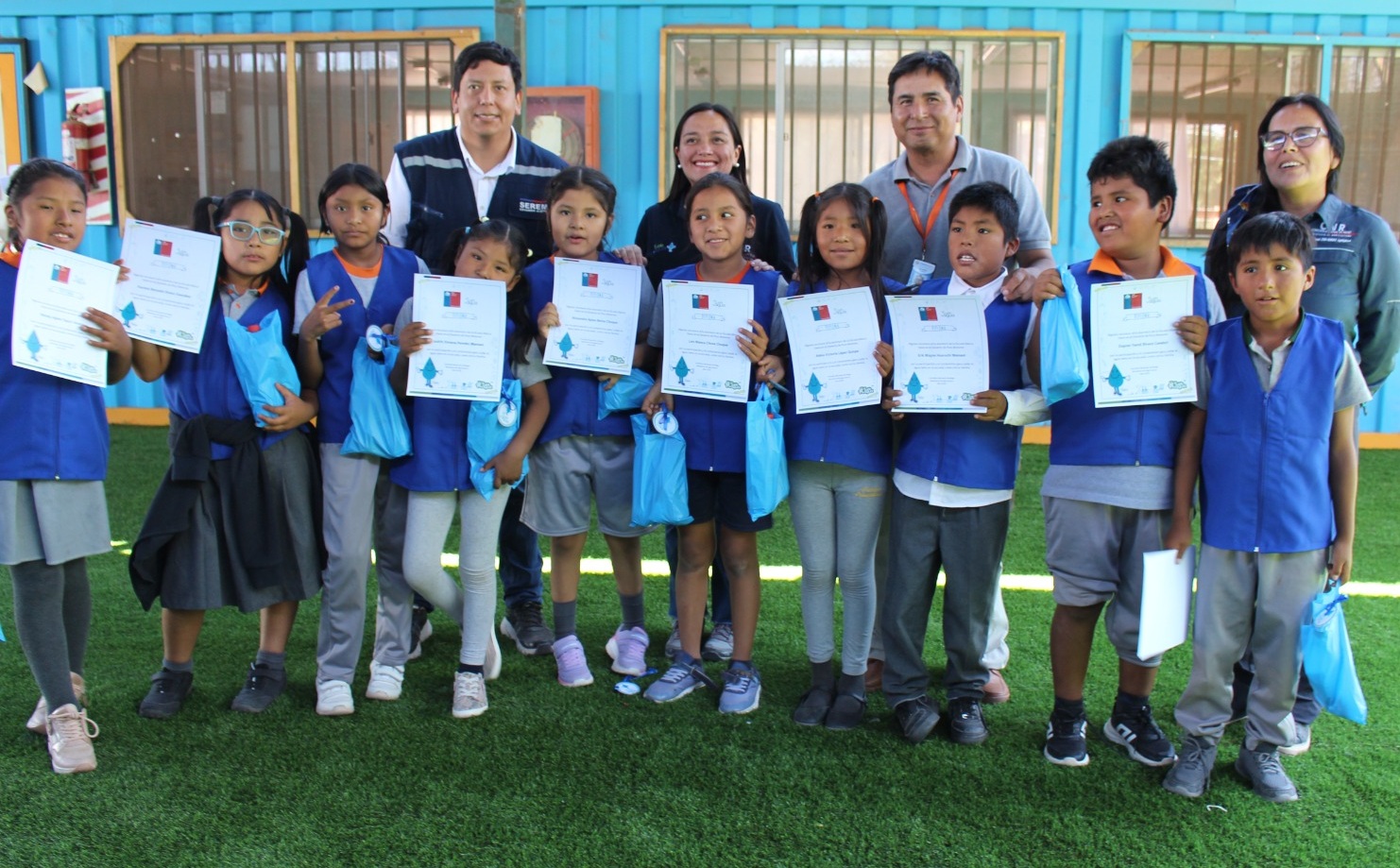 Niños y niñas de Colonia Pintados fueron reconocidos como Brigadistas del Agua.