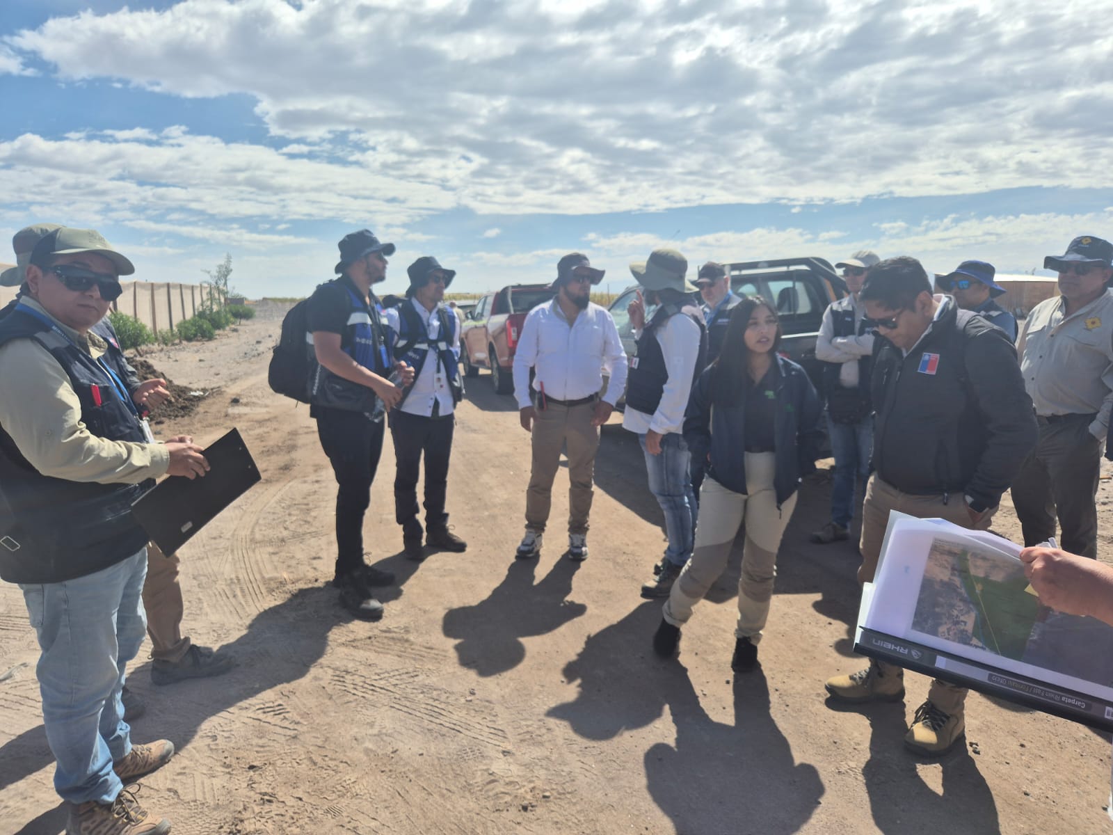 Servicios públicos fiscalizan ocupaciones ilegales de terrenos en Bajo Soga.