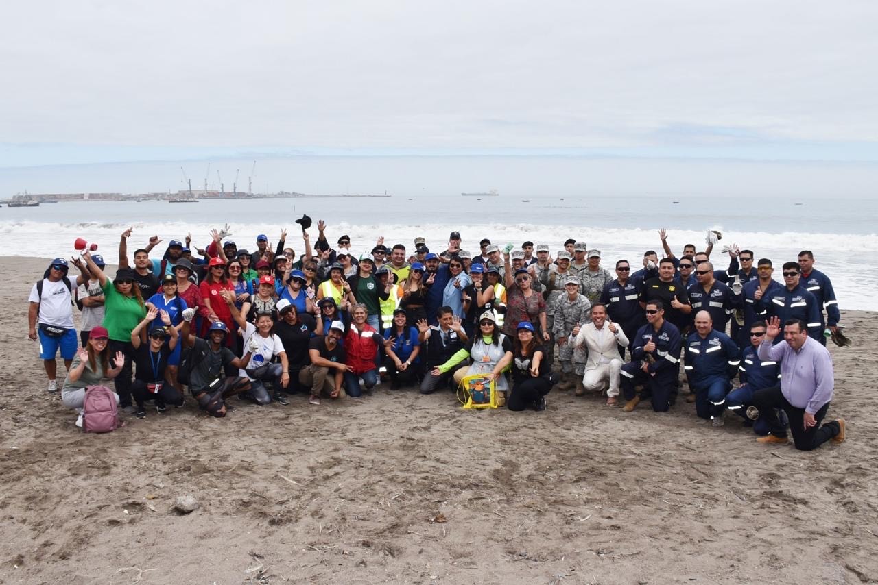 Fundación Reverdesierto lanza campaña para limpiar tu barrio y premiar el compromiso ambiental.