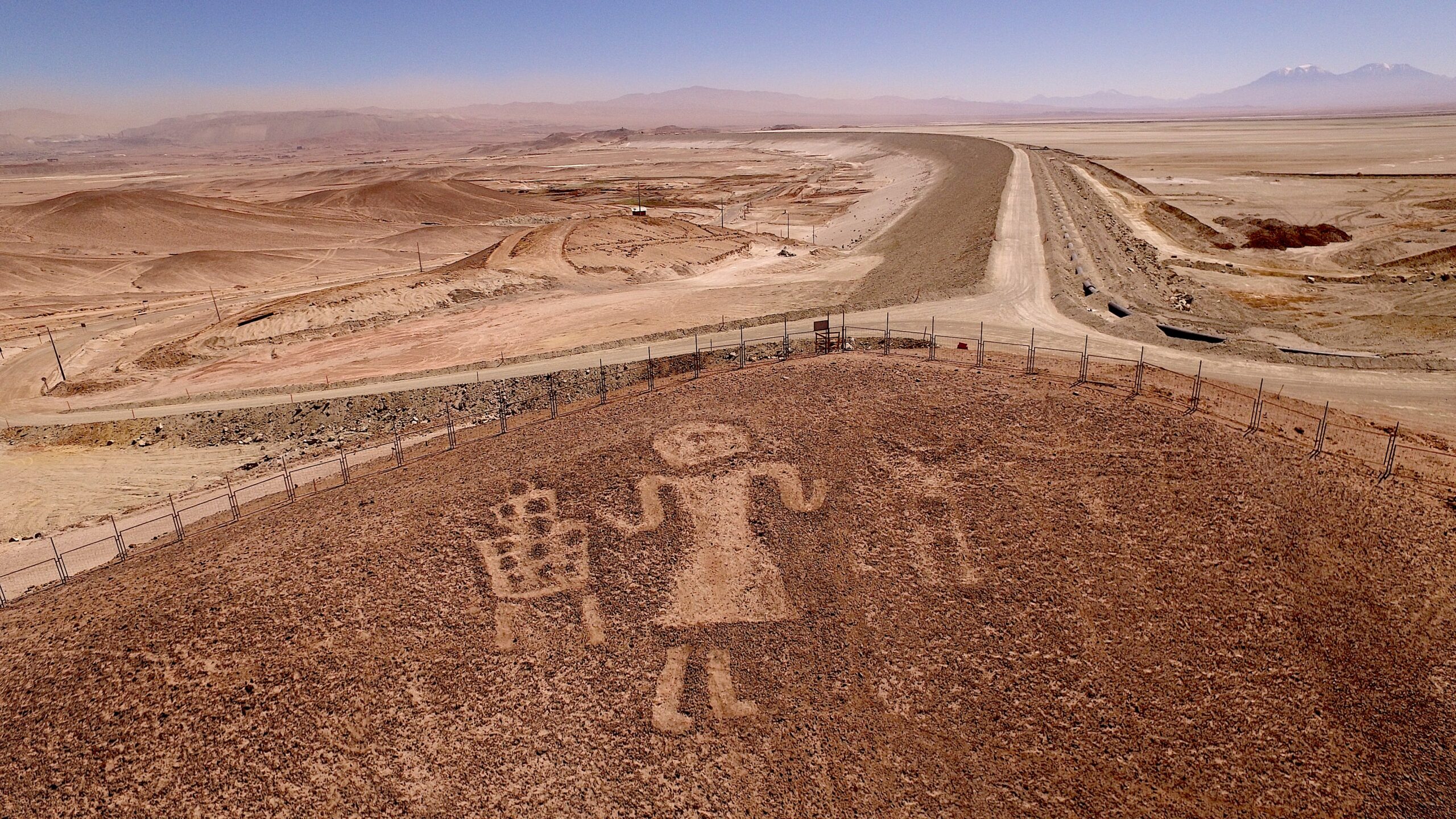Expertos denuncian mala ejecución en restauración de Geoglifos de Talabre.