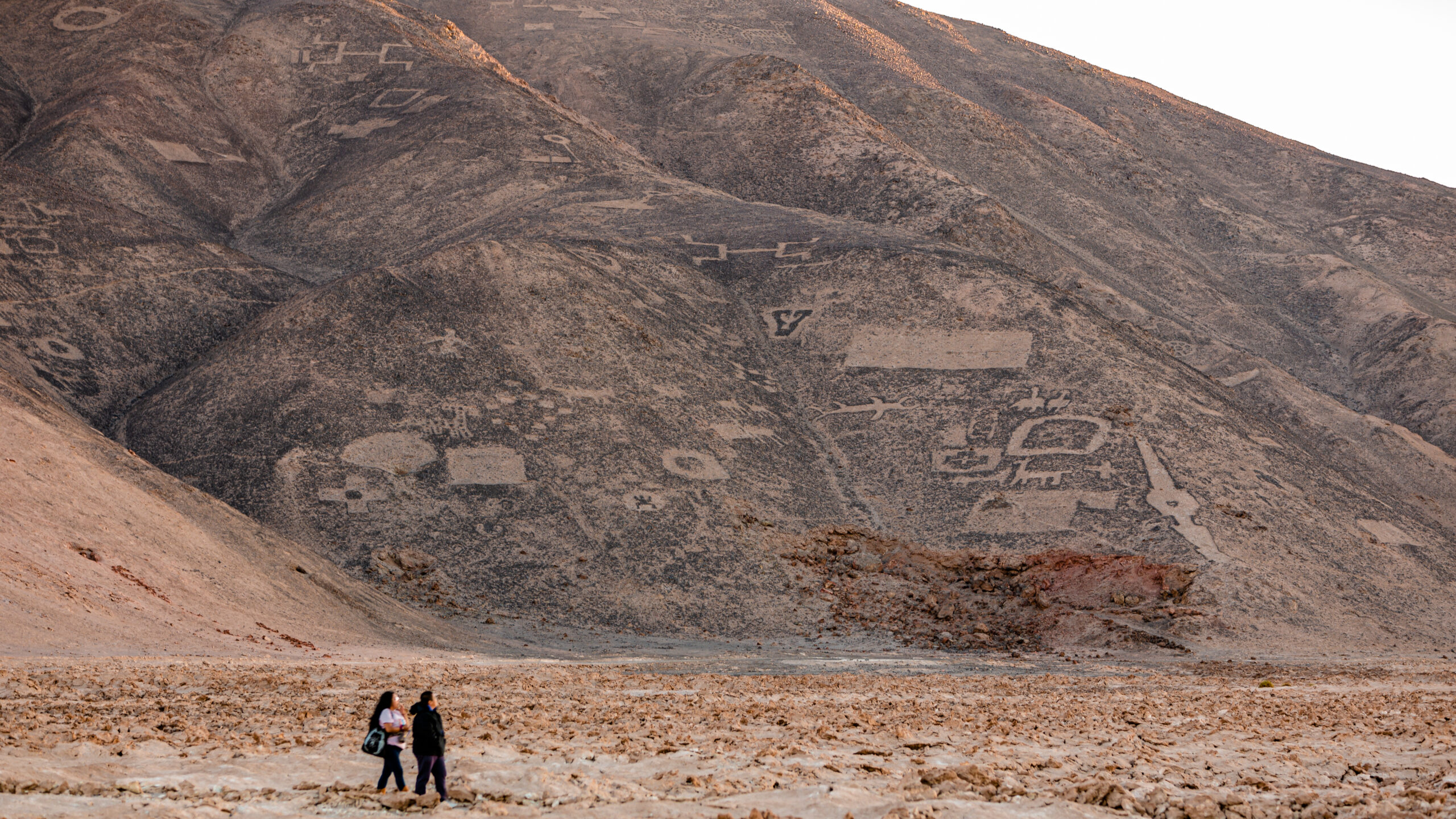 Geoglifos de Pintados celebrará el Día del Patrimonio con experiencia astronómica nocturna.