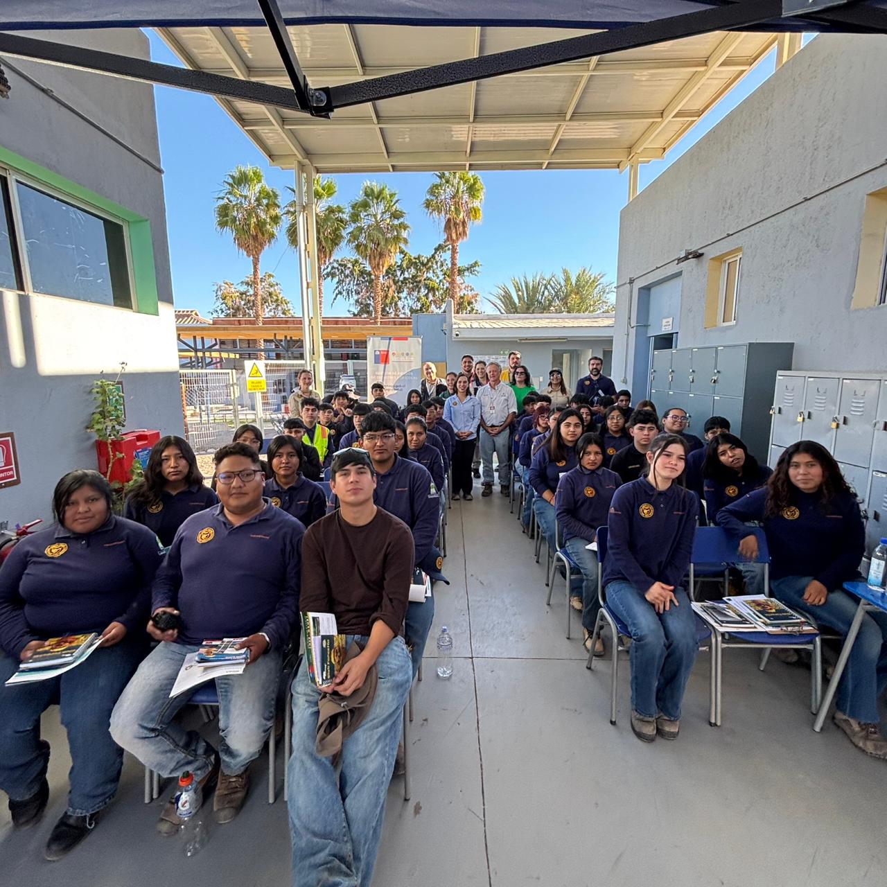 SEREMI de Agricultura realizó charla sobre riesgos agroclimáticos a estudiantes de tercero y cuarto medio del Liceo Agrícola de Pica.