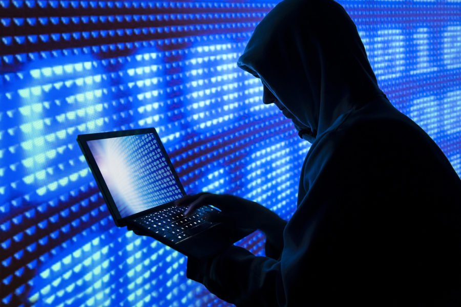 Ciber espionaje en Chile: la amenaza no está en el cable, sino en quién accede a los datos.