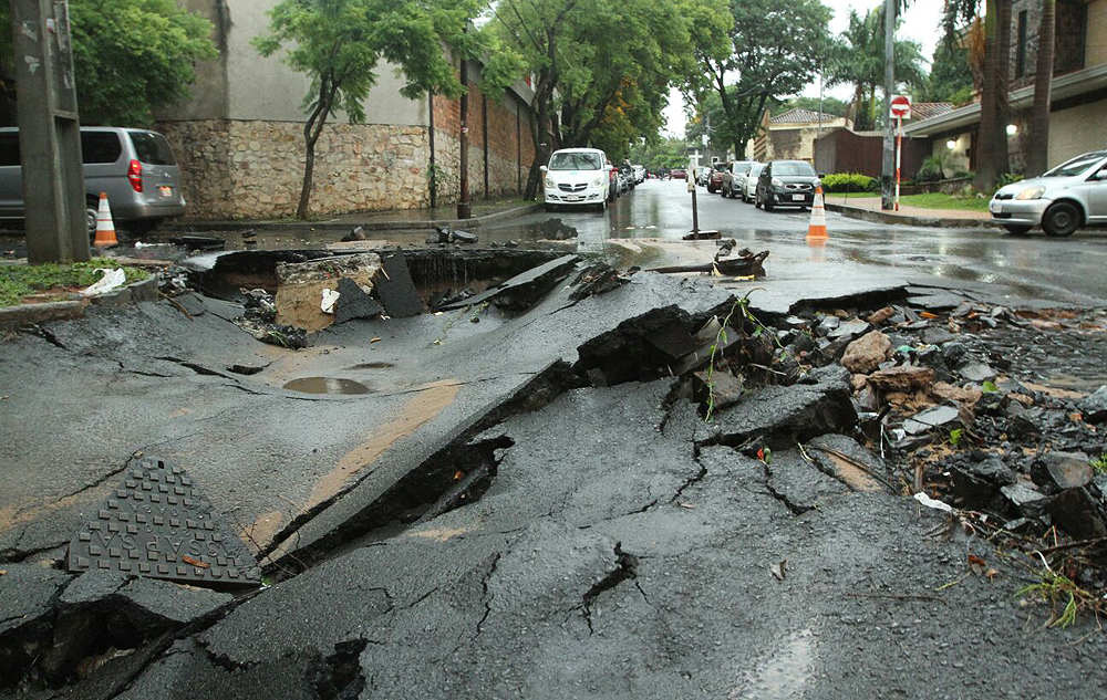 Seis de cada diez chilenos cree que la infraestructura del país no ha sido adaptada para resistir los impactos del cambio climático.