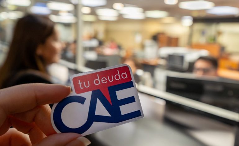 DEUDORES DEL CAE PODRÁN PONERSE AL DÍA PAGANDO UNA CUOTA SIN CARGOS EXTRA.
