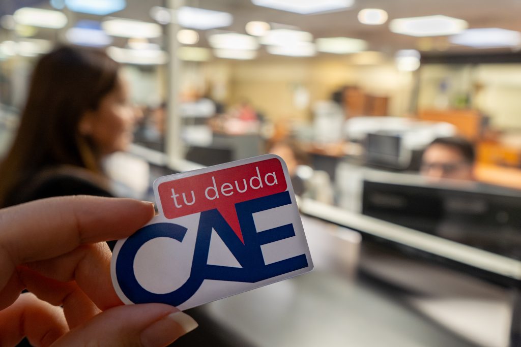 DEUDORES DEL CAE PODRÁN PONERSE AL DÍA PAGANDO UNA CUOTA SIN CARGOS EXTRA.